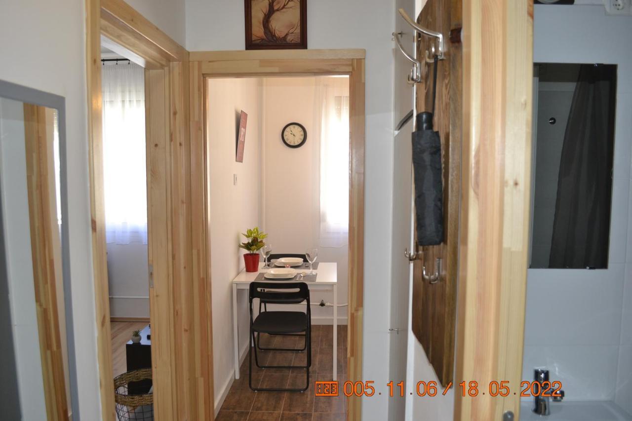 Sziget Apartman Eger Exteriör bild